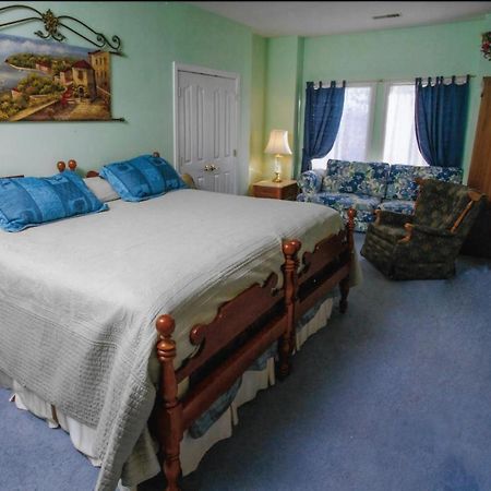 Rabbit Creek Bed & Breakfast Versailles Ngoại thất bức ảnh